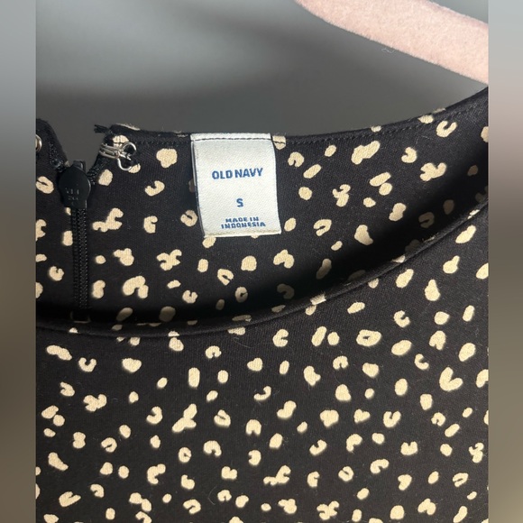 Short sleeveve old navy lepord print black dress - Picture 3 of 3